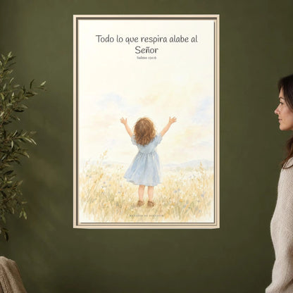 Todo lo que respira alabe a Jehová — Lienzo Cristiano Enmarcado | Salmo 150:6 — 24×36 pulgadas, marco natural, vista frontal ambiental, escala física calibrada