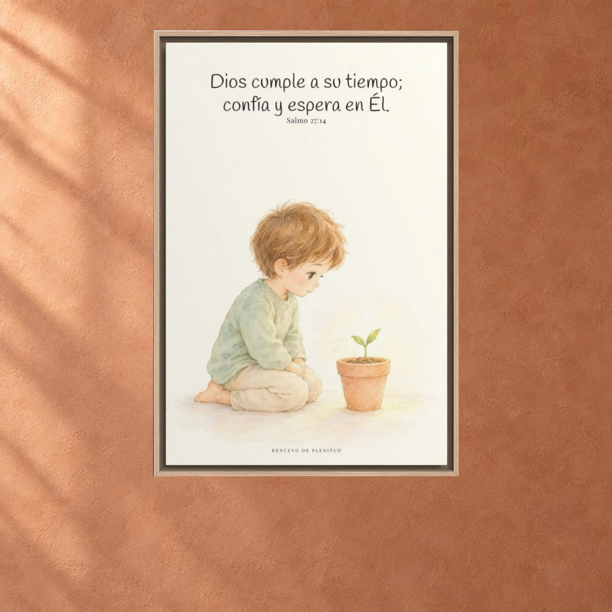 El Señor nunca llega tarde | Decoración cristiana enmarcada | Salmo 27:14 — 24×36 pulgadas, marco natural, vista frontal ambiental, escala física calibrada