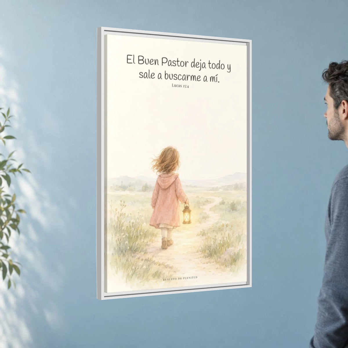 El Buen Pastor me busca a mí — Lienzo Cristiano Enmarcado | Lucas 15:4 — 24×36 pulgadas, marco blanco, vista angular ambiental del marco flotante, escala física calibrada