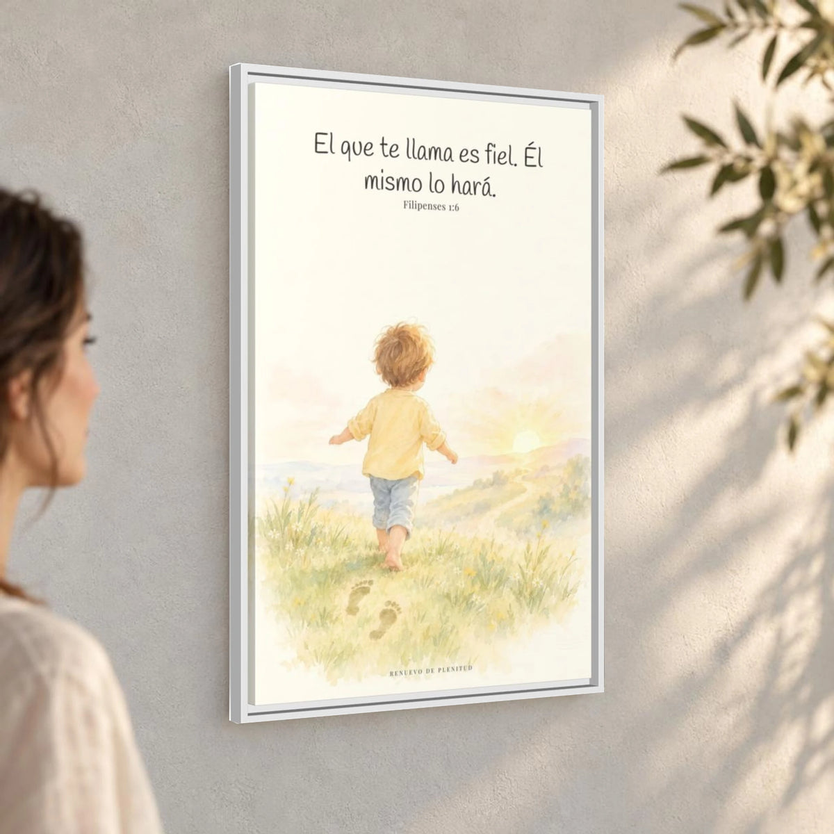 Fiel es el que os llama, el cual también lo hará — Lienzo Cristiano Enmarcado | Filipenses 1:6 — 24×36 pulgadas, marco blanco, vista angular ambiental del marco flotante, escala física calibrada