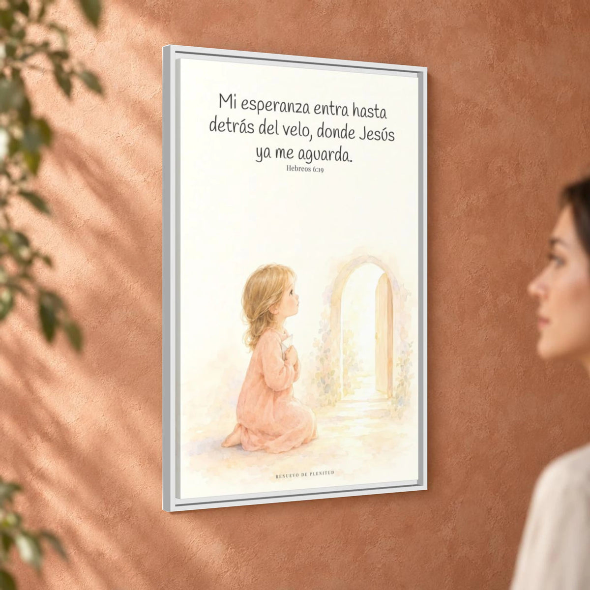 Mi esperanza entra hasta detrás del velo — Lienzo Cristiano Enmarcado | Hebreos 6:19 — 24×36 pulgadas, marco blanco, vista angular ambiental del marco flotante, escala física calibrada
