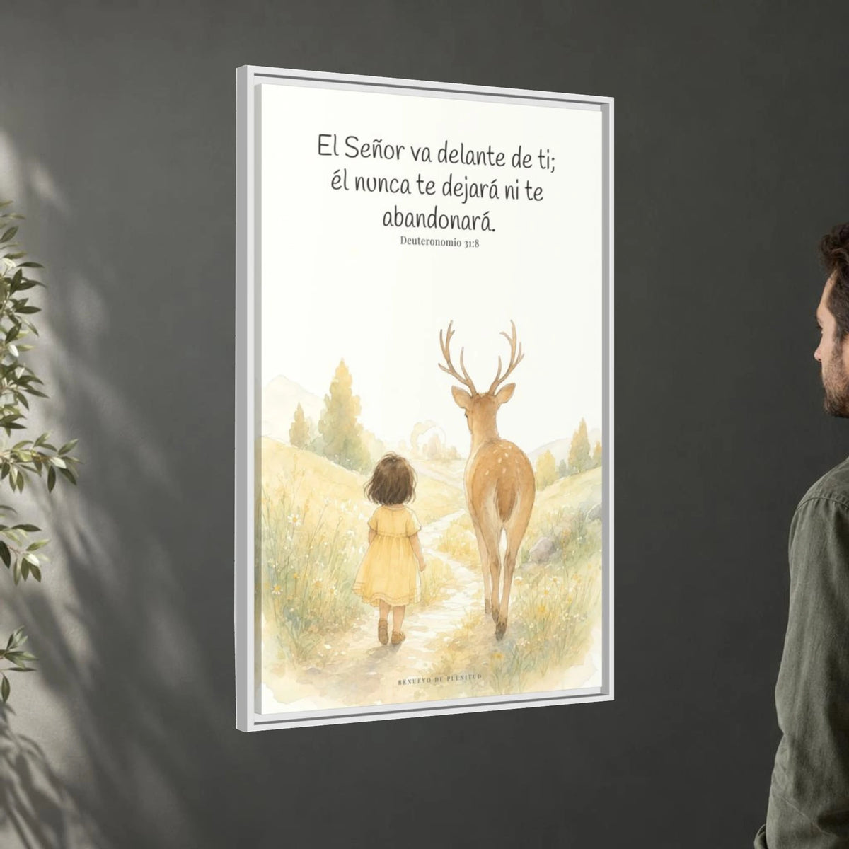 Jehová va delante de ti — Lienzo Cristiano Enmarcado | Deuteronomio 31:8 — 24×36 pulgadas, marco blanco, vista angular ambiental del marco flotante, escala física calibrada
