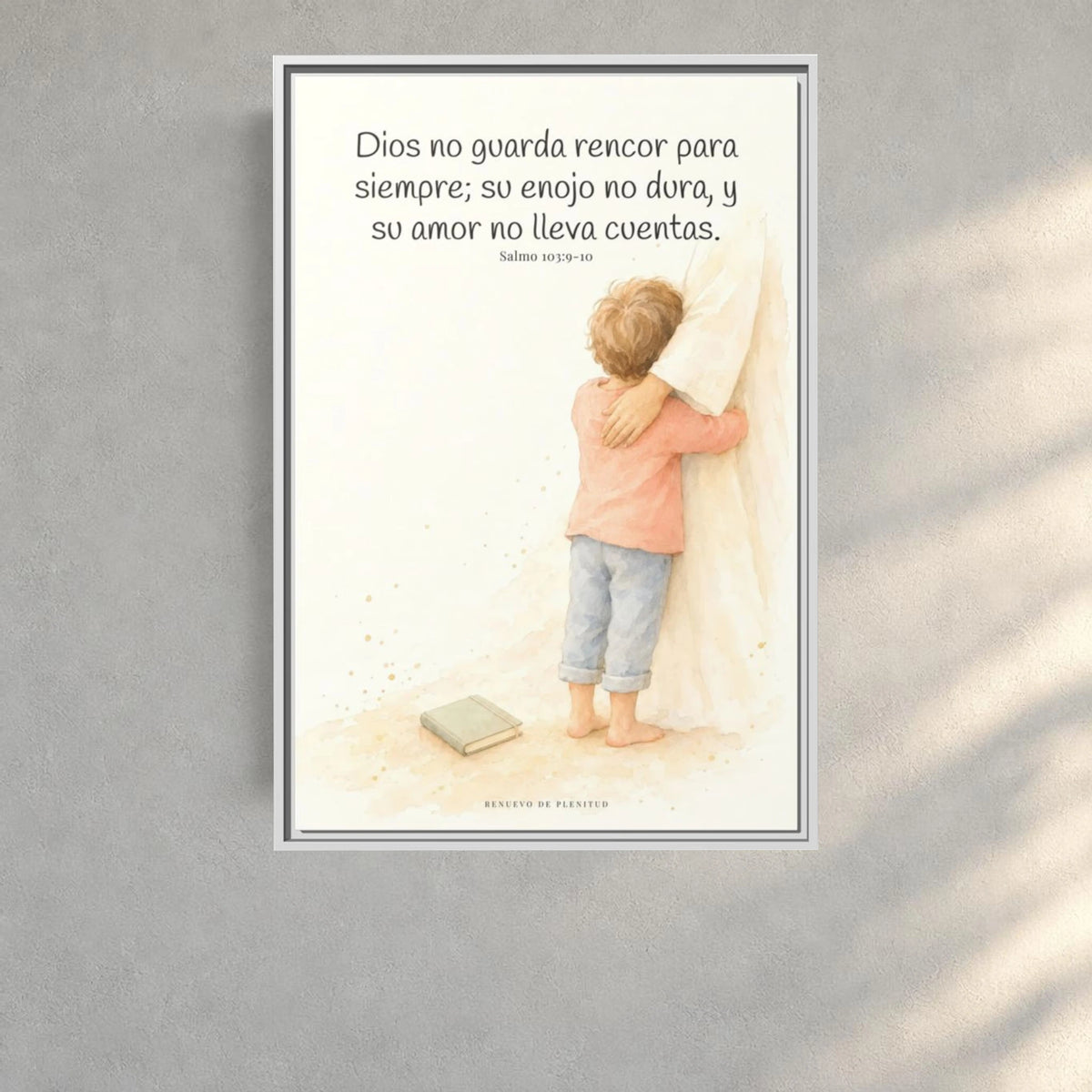 Dios no nos guarda rencor para siempre — Lienzo Cristiano Enmarcado | Salmo 103:9-10 — 24×36 pulgadas, marco blanco, vista frontal ambiental, escala física calibrada