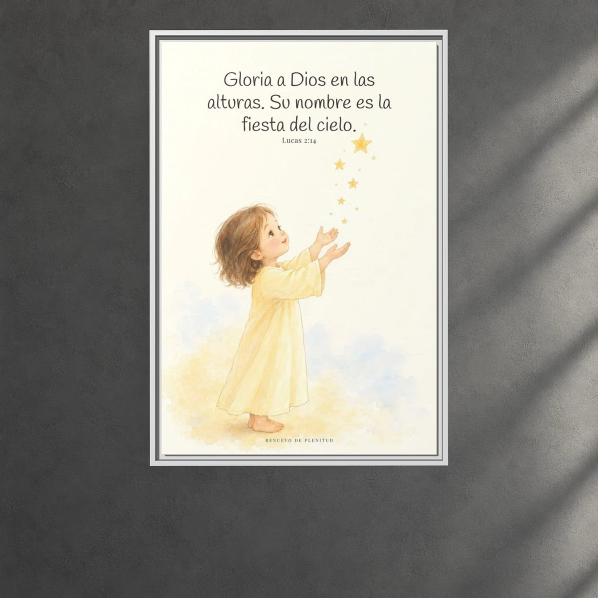 El cielo entero da gloria a Dios | Decoración de fe para pared | Lucas 2:14 — 24×36 pulgadas, marco blanco, vista frontal ambiental, escala física calibrada