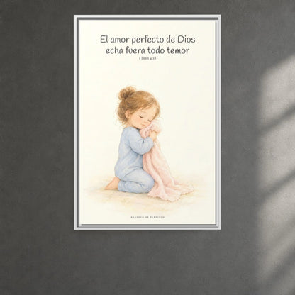 El amor perfecto de Dios echa fuera el temor — Lienzo Cristiano Enmarcado | 1 Juan 4:18 — 24×36 pulgadas, marco blanco, vista frontal ambiental, escala física calibrada