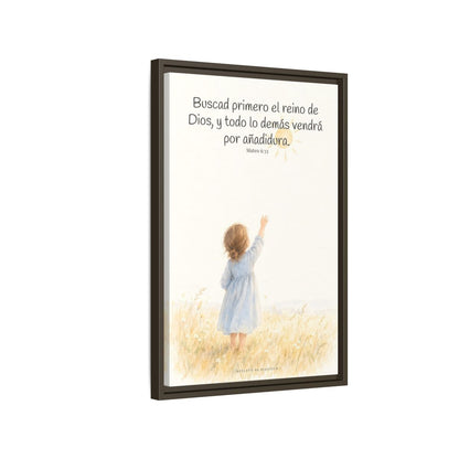 Buscad primero el reino de Dios — Lienzo Cristiano Enmarcado | Mateo 6:33 — 16×24 pulgadas, marco espresso, vista lateral del marco flotante