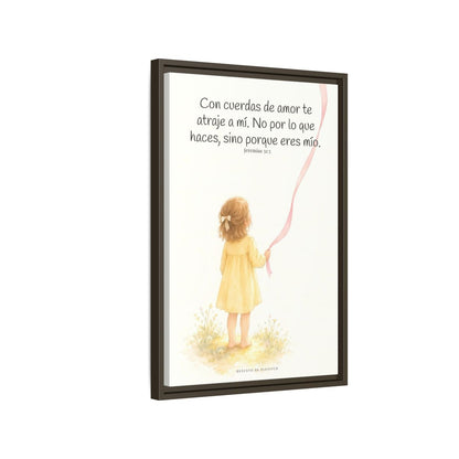 Con cuerdas de amor te atraje a mí — Lienzo Cristiano Enmarcado | Jeremías 31:3 — 16×24 pulgadas, marco espresso, vista lateral del marco flotante
