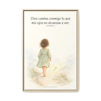 Dios camina conmigo lo que no puedo ver | Lienzo bíblico para el hogar | 2 Corintios 5:7 — 24×36 pulgadas, marco natural, vista frontal