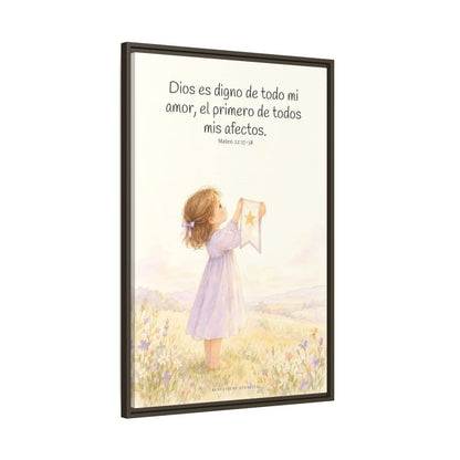 Dios es digno de todo mi amor — Lienzo Cristiano Enmarcado | Mateo 22:37-38 — 24×36 pulgadas, marco espresso, vista lateral del marco flotante