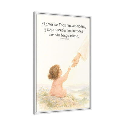 Dios está conmigo y no me suelta — Lienzo Cristiano Enmarcado | 2 Timoteo 1:7 — 24×36 pulgadas, marco blanco, vista lateral del marco flotante