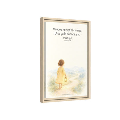 Dios va conmigo aunque no vea el camino — Lienzo Cristiano Enmarcado | Hebreos 11:8 — 12×18 pulgadas, marco natural, vista lateral del marco flotante