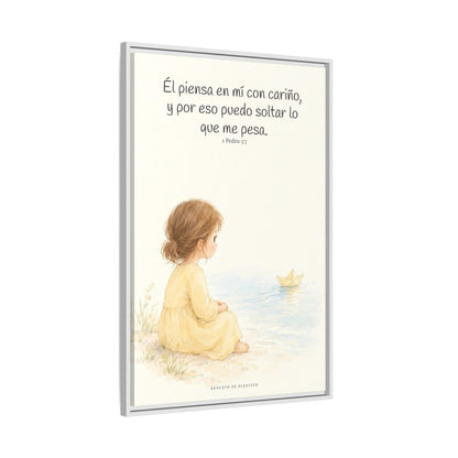 Echa Toda Tu Ansiedad Sobre Dios — Lienzo Cristiano Enmarcado | 1 Pedro 5:7 — 24×36 pulgadas, marco blanco, vista lateral del marco flotante