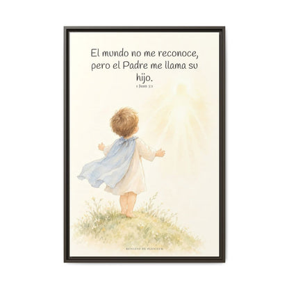 El Padre me conoce y aún así me llama suyo | Decoración de fe para pared | 1 Juan 3:1 — 24×36 pulgadas, marco espresso, vista frontal
