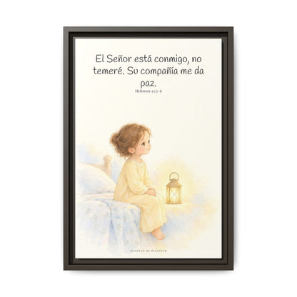 El Señor está conmigo, no temeré — Lienzo Cristiano Enmarcado | Hebreos 13:5-6 — 12×18 pulgadas, marco espresso, vista frontal