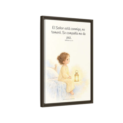 El Señor está conmigo, no temeré — Lienzo Cristiano Enmarcado | Hebreos 13:5-6 — 16×24 pulgadas, marco espresso, vista lateral del marco flotante