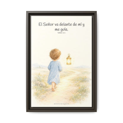 El Señor va delante de mí — Lienzo Cristiano Enmarcado | Salmo 27:1 — 12×18 pulgadas, marco espresso, vista frontal