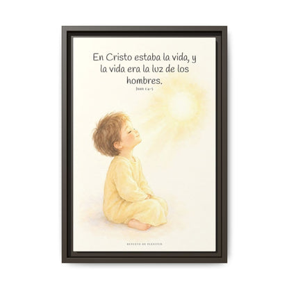 En Cristo está la vida que ilumina a todos | Cuadro de fe enmarcado | Juan 1:4-5 — 12×18 pulgadas, marco espresso, vista frontal