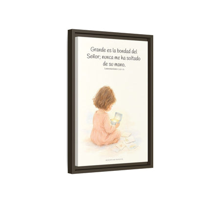 Grande es la bondad del Señor conmigo — Lienzo Cristiano Enmarcado | Lamentaciones 3:22-23 — 12×18 pulgadas, marco espresso, vista lateral del marco flotante