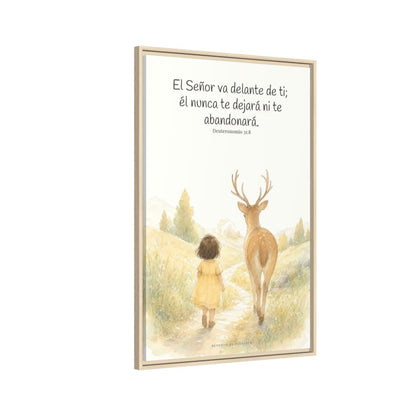 Jehová va delante de ti — Lienzo Cristiano Enmarcado | Deuteronomio 31:8 — 24×36 pulgadas, marco natural, vista lateral del marco flotante
