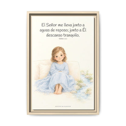Junto a aguas de reposo me pastorea — Lienzo Cristiano Enmarcado | Salmo 23:2 — 12×18 pulgadas, marco natural, vista frontal