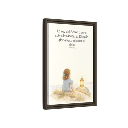 La voz de Jehová truena sobre las aguas — Lienzo Cristiano Enmarcado | Salmo 29:3-4 — 12×18 pulgadas, marco espresso, vista lateral del marco flotante