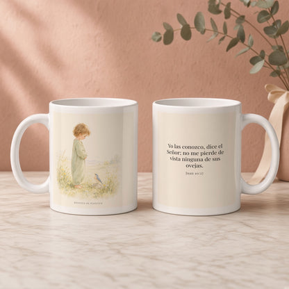 El Señor me conoce por mi nombre | Taza de fe para cada mañana | Juan 10:27 — 11oz · Regalo rosa empolvado, arte y frase devocional en dos tazas