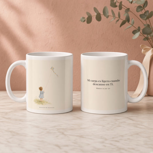 Mi carga es ligera cuando descanso en Ti | Taza de fe para cada mañana | Mateo 11:29-30 — 11oz · Regalo rosa empolvado, arte y frase devocional en dos tazas