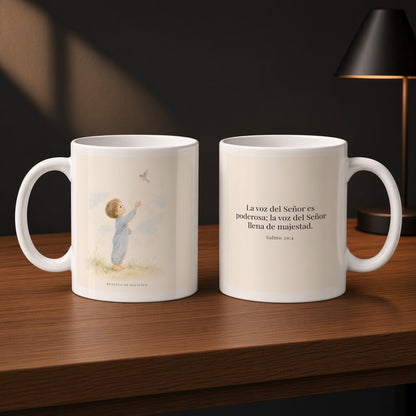 La voz de Jehová es poderosa y llena de majestad | Taza cristiana con frase devocional | Salmo 29:4 — 11oz · Estudio carbón, arte y frase devocional en dos tazas