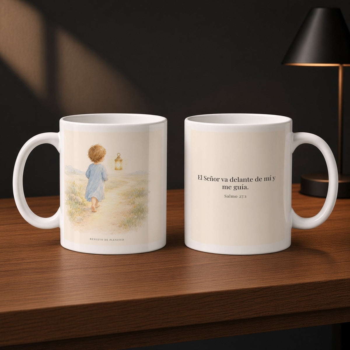 El Señor va delante de mí | Taza devocional de fe | Salmo 27:1 — 11oz · Estudio carbón, arte y frase devocional en dos tazas