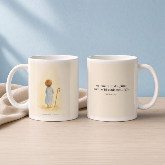 Aunque ande en valle de sombra, Tú estás conmigo | Taza bíblica para café | Salmo 23:4 — 11oz · Lectura azul sereno, arte y frase devocional en dos tazas