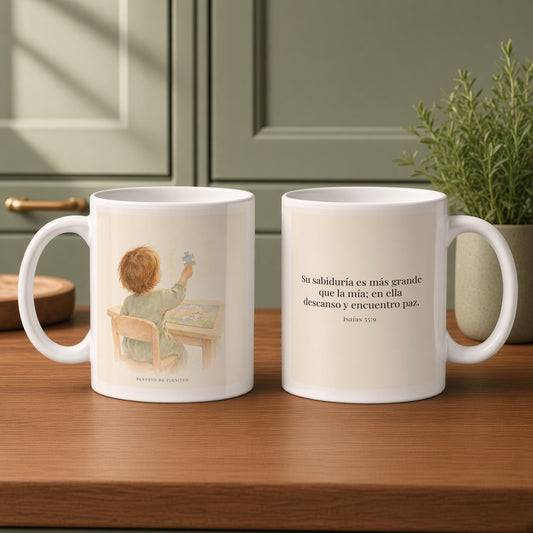 La sabiduría de Dios supera a la mía | Taza cristiana en dos tamaños | Isaías 55:9 — 11oz · Cocina verde salvia, arte y frase devocional en dos tazas