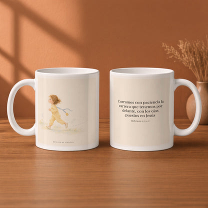 Corramos con paciencia la carrera | Taza bíblica para café | Hebreos 12:1-2 — 11oz · Desayuno terracota, arte y frase devocional en dos tazas