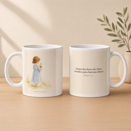 Somos hechura de Dios para buenas obras | Taza de inspiración bíblica | Efesios 2:10 — 11oz · Estudio crema cálido, arte y frase devocional en dos tazas