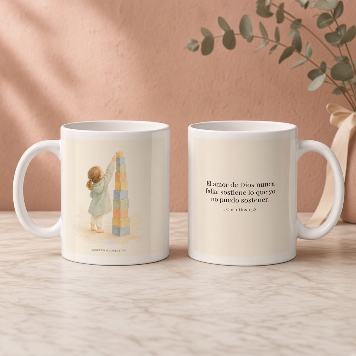 El amor de Dios nunca falla | Taza de fe para cada mañana | 1 Corintios 13:8 — 11oz · Regalo rosa empolvado, arte y frase devocional en dos tazas