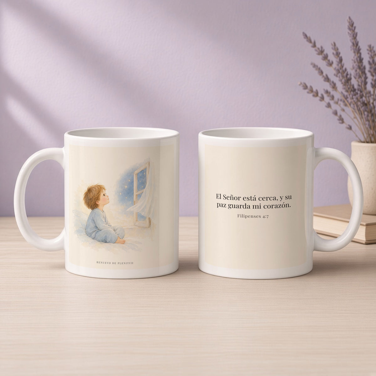 El Señor está cerca de mí | Taza de inspiración bíblica | Filipenses 4:7 — 11oz · Devocional lavanda, arte y frase devocional en dos tazas