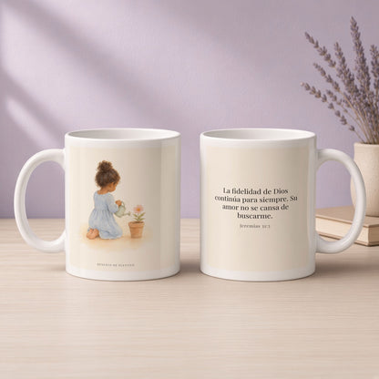 Tu fidelidad continúa para siempre | Taza cristiana con frase devocional | Jeremías 31:3 — 11oz · Devocional lavanda, arte y frase devocional en dos tazas