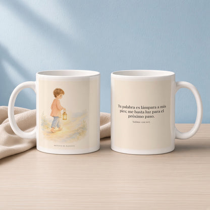 Lámpara es tu palabra a mis pies | Taza devocional de fe | Salmo 119:105 — 11oz · Lectura azul sereno, arte y frase devocional en dos tazas