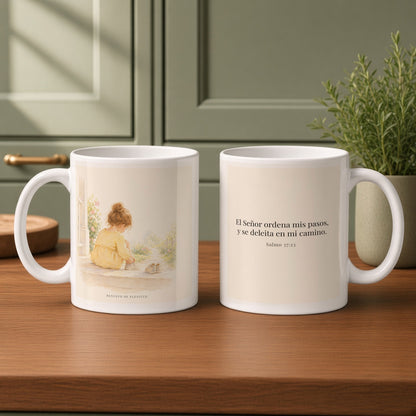 Jehová ordena mis pasos | Taza de inspiración bíblica | Salmo 37:23 — 11oz · Cocina verde salvia, arte y frase devocional en dos tazas