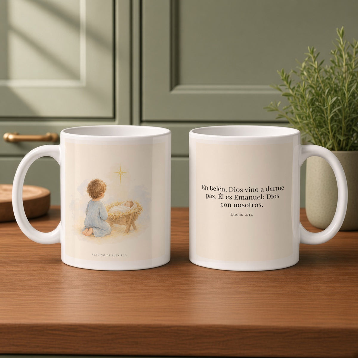 En Belén, Dios vino a darme paz | Taza bíblica de cerámica | Lucas 2:14 — 11oz · Cocina verde salvia, arte y frase devocional en dos tazas