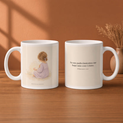 Participar de sus padecimientos me acerca a Él | Taza devocional ilustrada | Filipenses 3:10 — 11oz · Desayuno terracota, arte y frase devocional en dos tazas