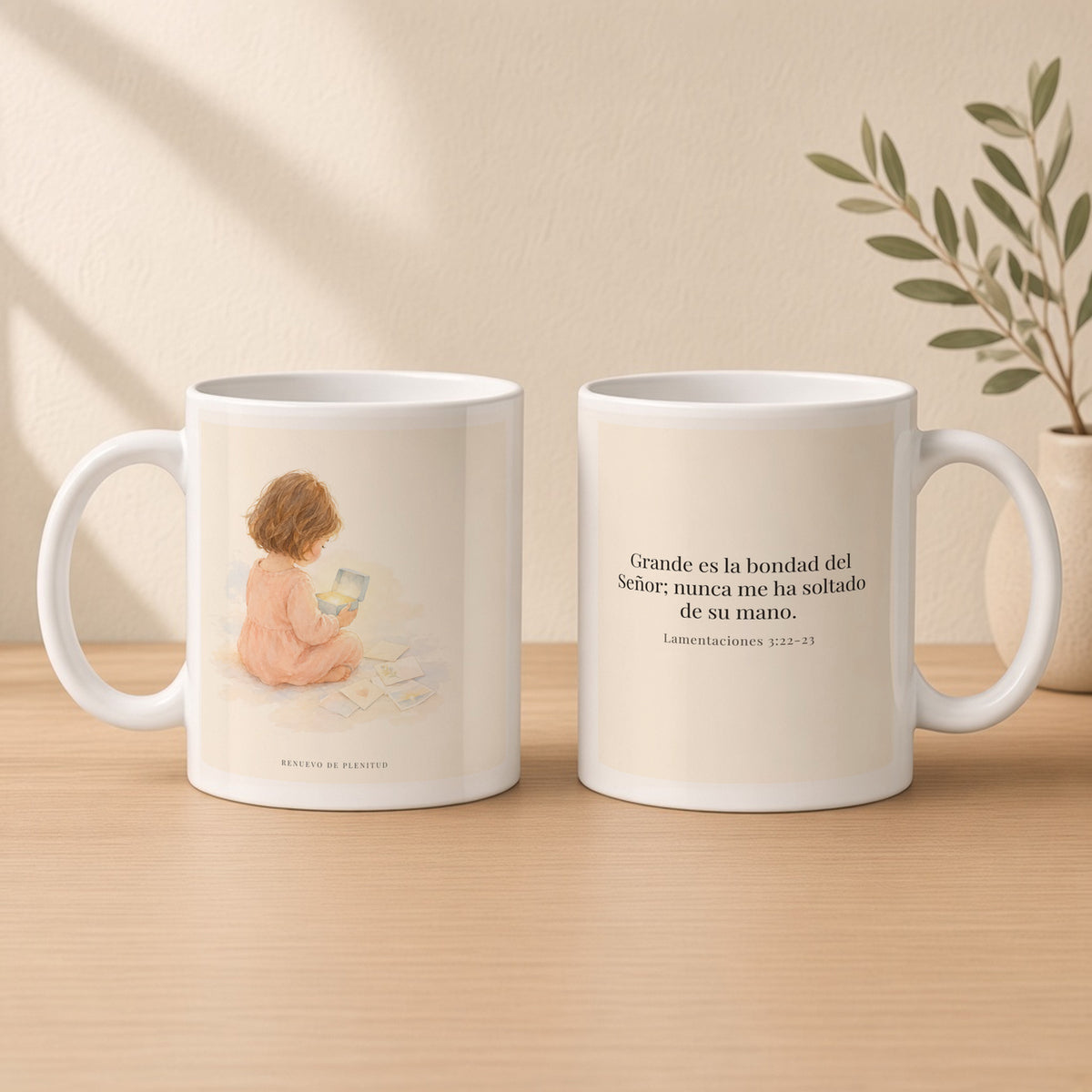 Grande es la bondad del Señor conmigo | Taza cristiana con frase devocional | Lamentaciones 3:22-23 — 11oz · Estudio crema cálido, arte y frase devocional en dos tazas