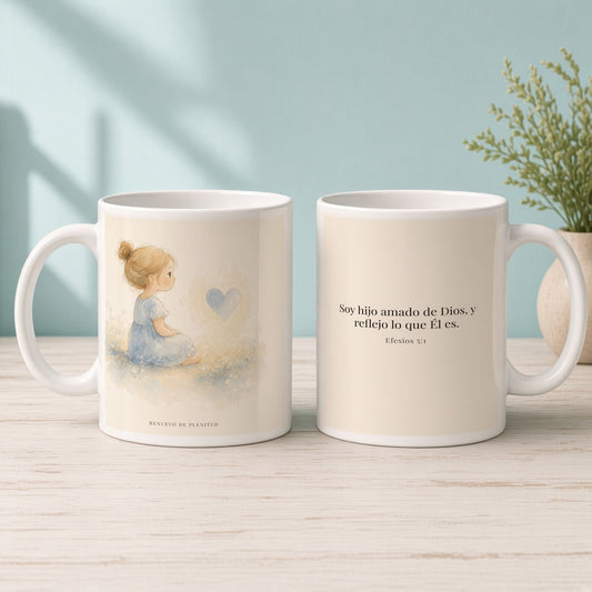 Soy hijo amado de Dios | Taza cristiana en dos tamaños | Efesios 5:1 — 15oz · Mañana aqua, arte y frase devocional en dos tazas
