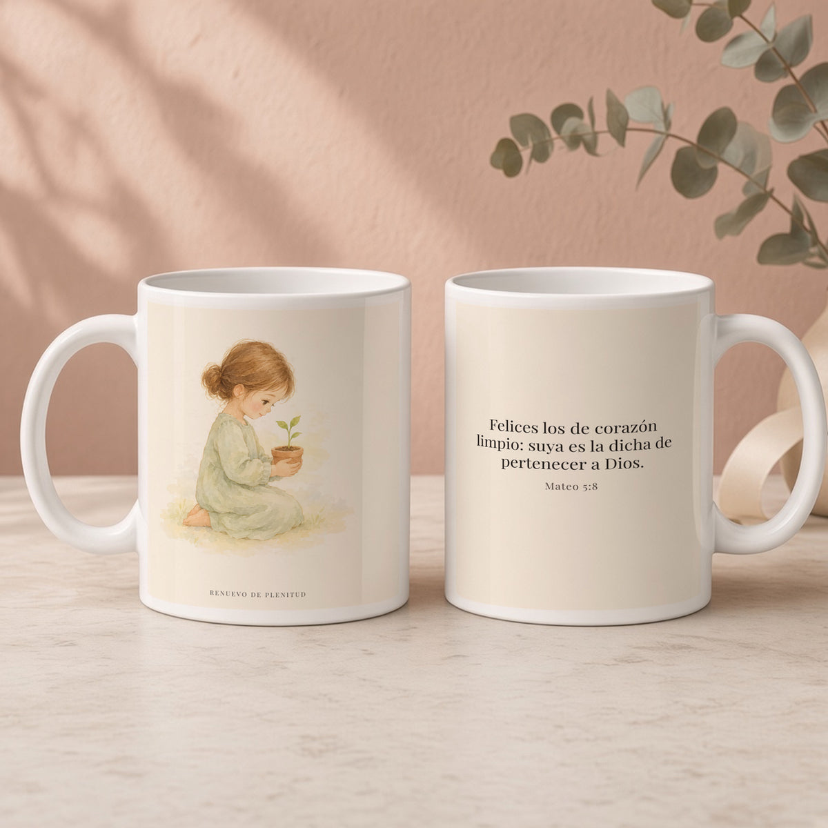 Felices los que pertenecen a Dios | Taza cristiana en dos tamaños | Mateo 5:8 — 15oz · Regalo rosa empolvado, arte y frase devocional en dos tazas