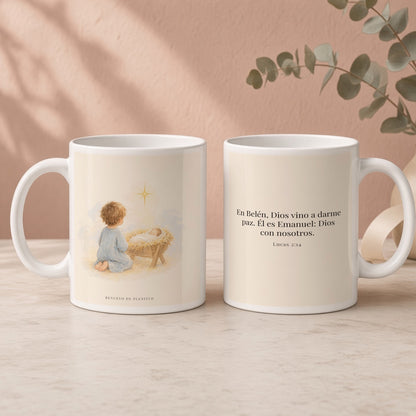 En Belén, Dios vino a darme paz | Taza bíblica de cerámica | Lucas 2:14 — 15oz · Regalo rosa empolvado, arte y frase devocional en dos tazas