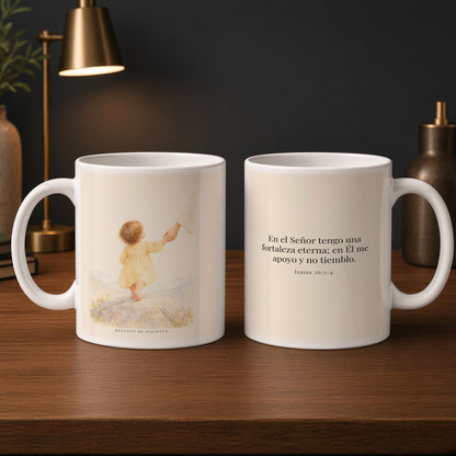El Señor es mi fortaleza eterna | Taza con arte cristiano | Isaías 26:3-4 — 15oz · Estudio carbón, arte y frase devocional en dos tazas