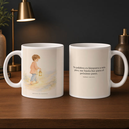 Lámpara es tu palabra a mis pies | Taza devocional de fe | Salmo 119:105 — 15oz · Estudio carbón, arte y frase devocional en dos tazas
