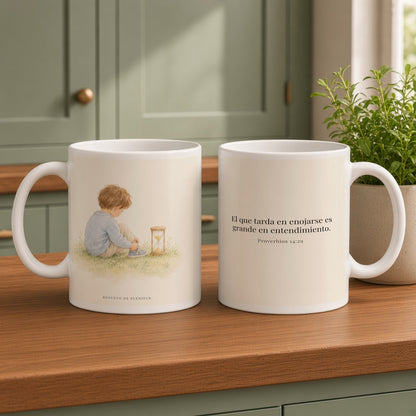 El que es lento para la ira es grande en entendimiento | Taza cristiana en dos tamaños | Proverbios 14:29 — 15oz · Cocina verde salvia, arte y frase devocional en dos tazas