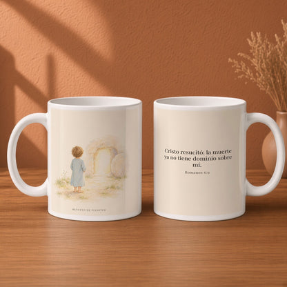 Cristo vive y la muerte ya no reina | Taza cristiana en dos tamaños | Romanos 6:9 — 15oz · Desayuno terracota, arte y frase devocional en dos tazas