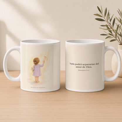 Nada podrá separarme del amor de Dios | Taza cristiana con frase devocional | Romanos 8:31 — 15oz · Estudio crema cálido, arte y frase devocional en dos tazas
