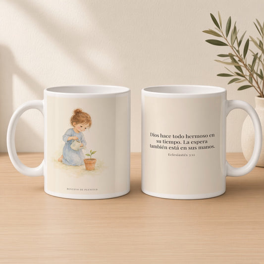Dios hace todo hermoso en su tiempo | Taza con arte cristiano | Eclesiastés 3:11 — 15oz · Estudio crema cálido, arte y frase devocional en dos tazas